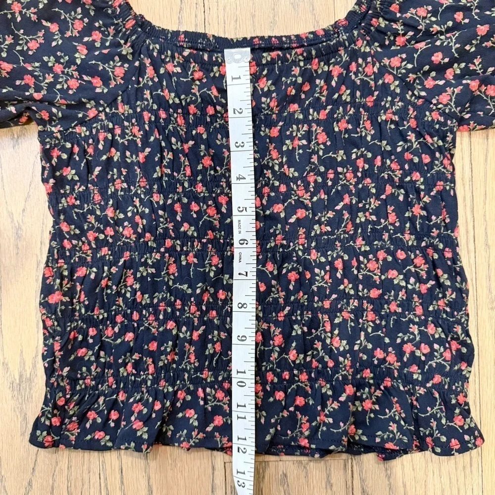 Old Navy Girls’ Floral Ruffled Hem Smocked Puff Sleeve Top Size Large 10/12